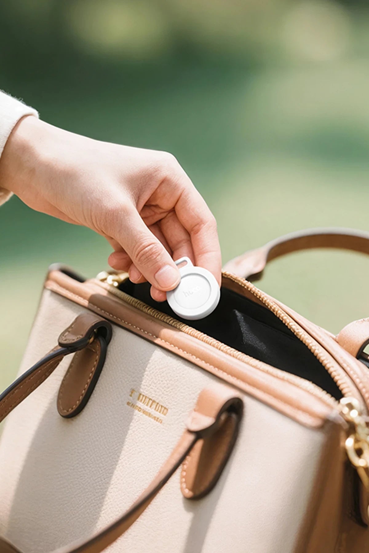 Hoco. E101 Dual Intelligent Apple Find My ve Google Find My Özellikli Anti-Lost Takip Cihazı - Beyaz