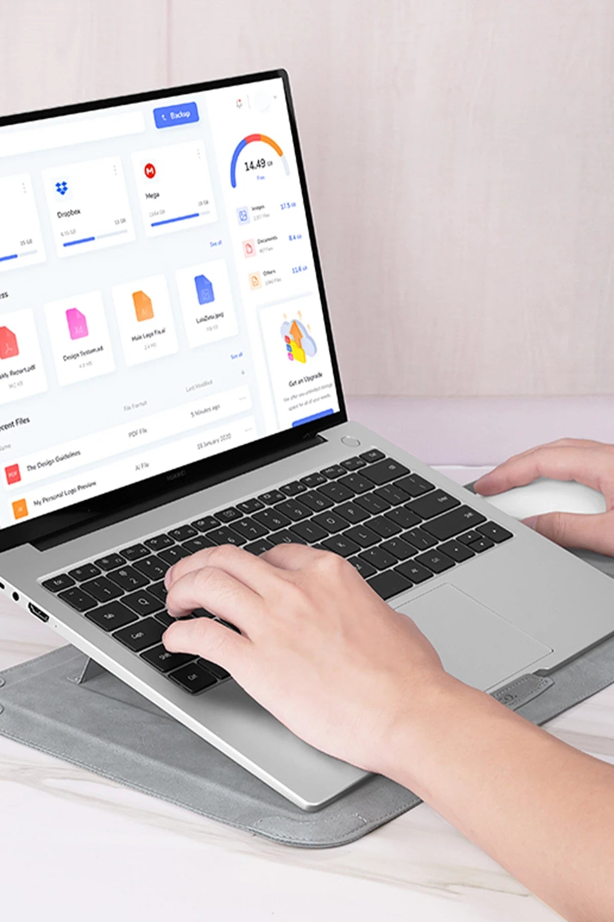Hoco. GT5 Delight Serisi Çok Fonksiyonlu 14 inç Notebook Çantası - Kahverengi