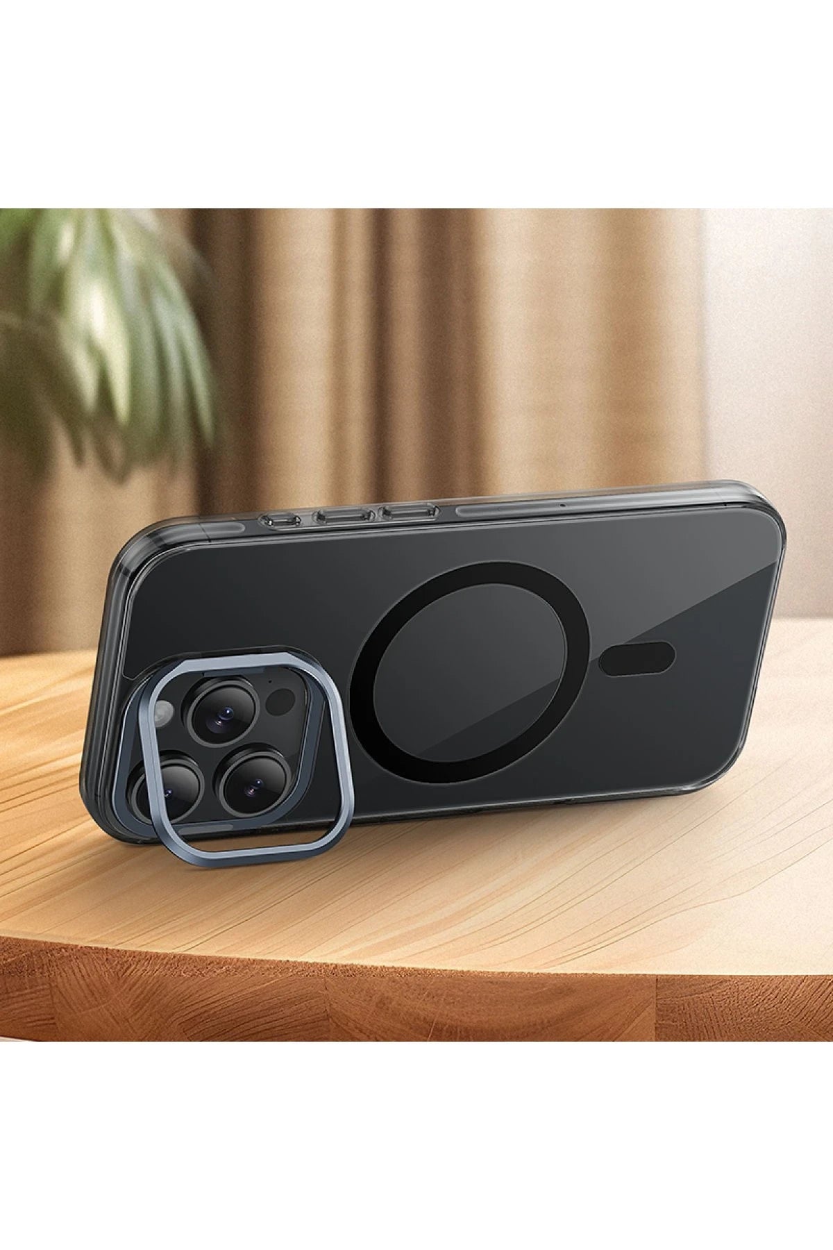 Hoco. iPhone 16 Pro Max ile Uyumlu Invisible Kablosuz Şarj Özellikli Kapak - Siyah