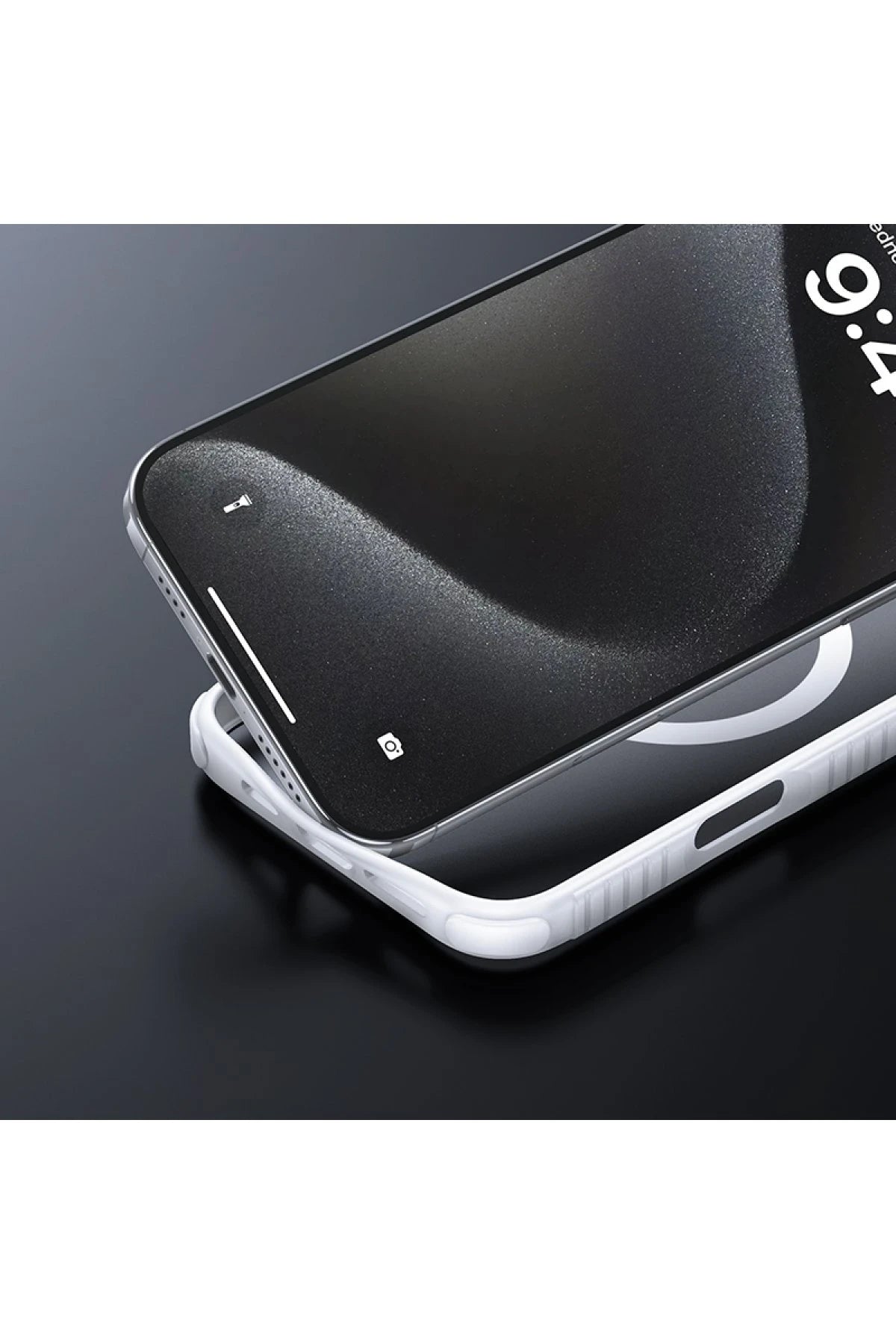 Hoco. iPhone 16 ile Uyumlu Armour Antishock Protective Kablosuz Şarj Özellikli Kapak - Siyah